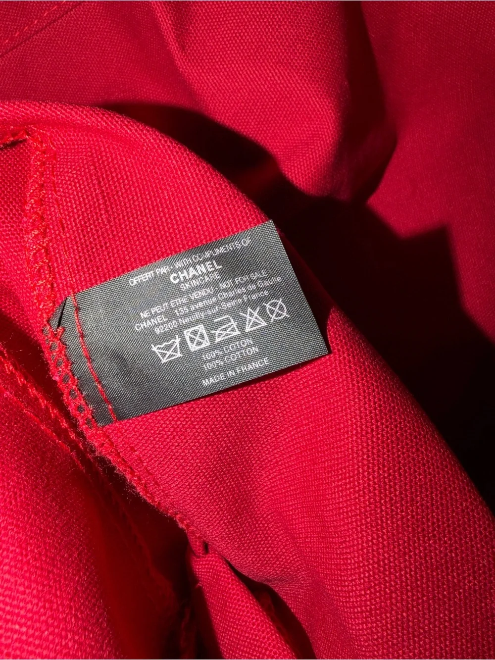 Authentic CHANEL VIP Extra Large Red Canvas Tote Overnight Travel Beach Bag NEW